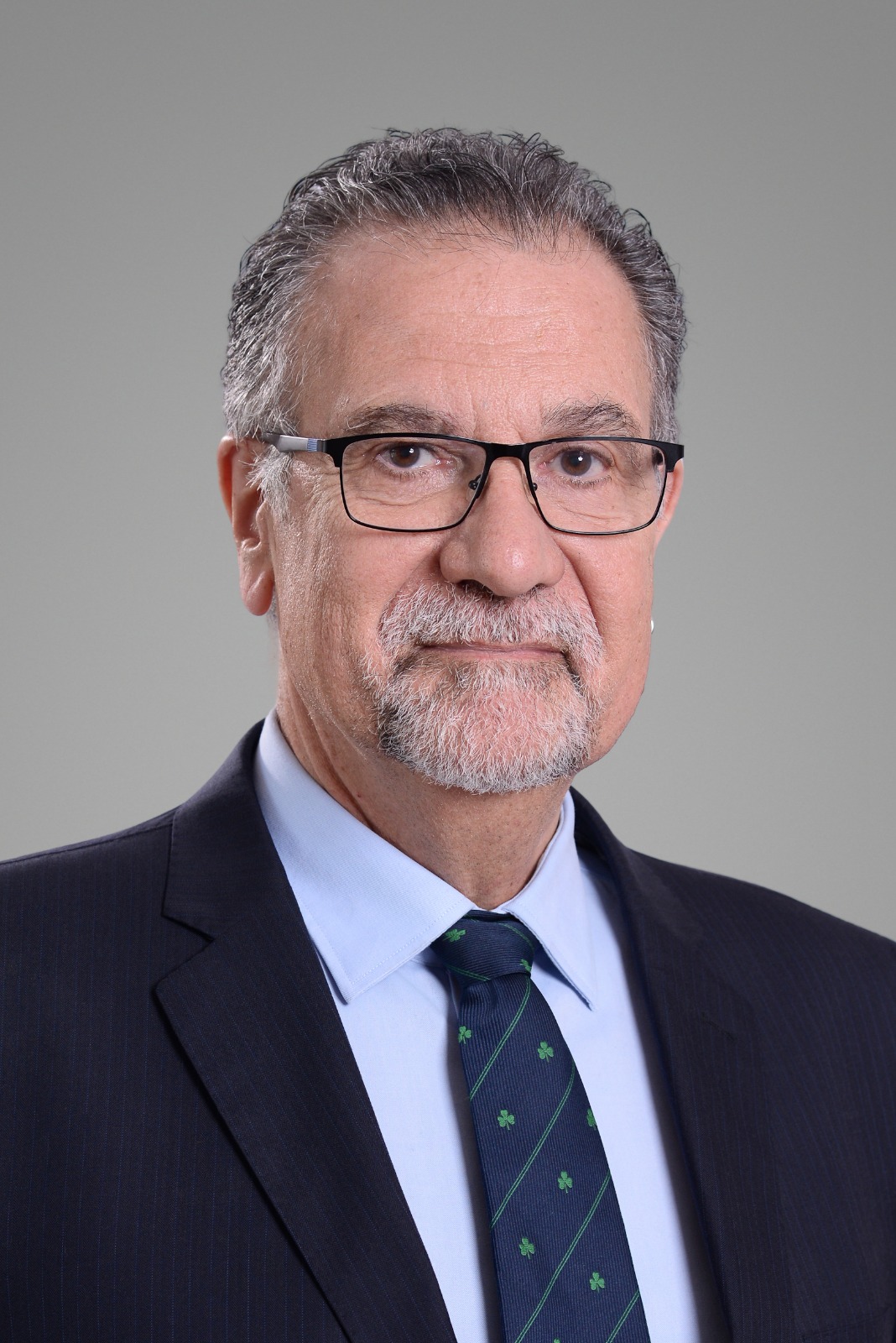 Dr. Mauro Cunha Ramos
